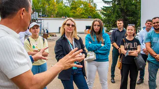 Рамиль Муллин встретился с художниками Нижнекамска в арт-резиденции «База»