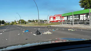 «Вытащили мусорку и разворотили все!»