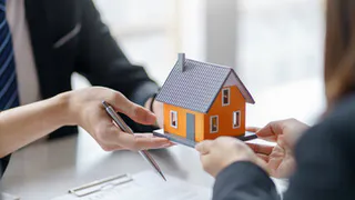 Жители соседних с Украиной регионов России активно продают жилье
