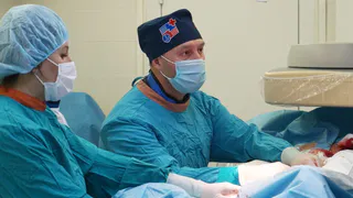 Красноярский врач совместно с рентгенохирургами из Нижнекамска провели уникальную операцию