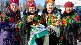 Блины, игры, сжигание чучела