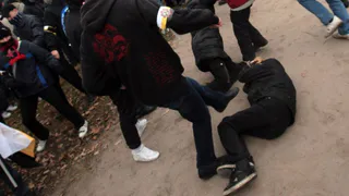 С. Федченко из Новосибирска предлагает создать общественную организацию «Нижнекамск без насилия!»