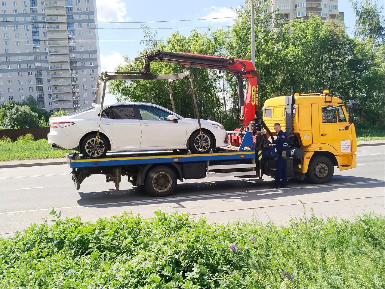 Из-за неоплаченных автоштрафов у компании Татарстана изъяли Toyota Camry