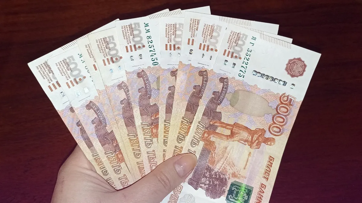 В Нижнекамске пенсионерку обманули на 2 миллиона рублей после звонков о выплатах