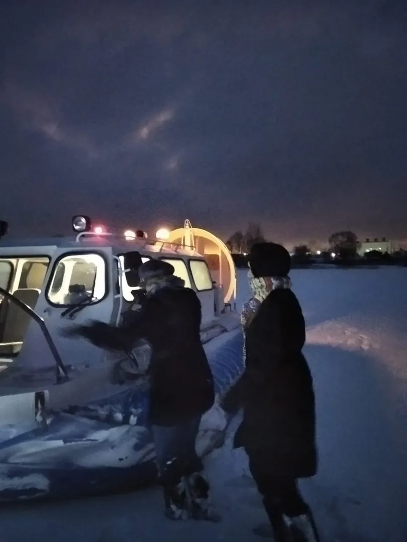 Нашли место гулять: в Казани со льда спасатели сняли двух девушек