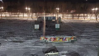«Опять вонь, крики бедных животных, и вечно занятые парковочные места!»