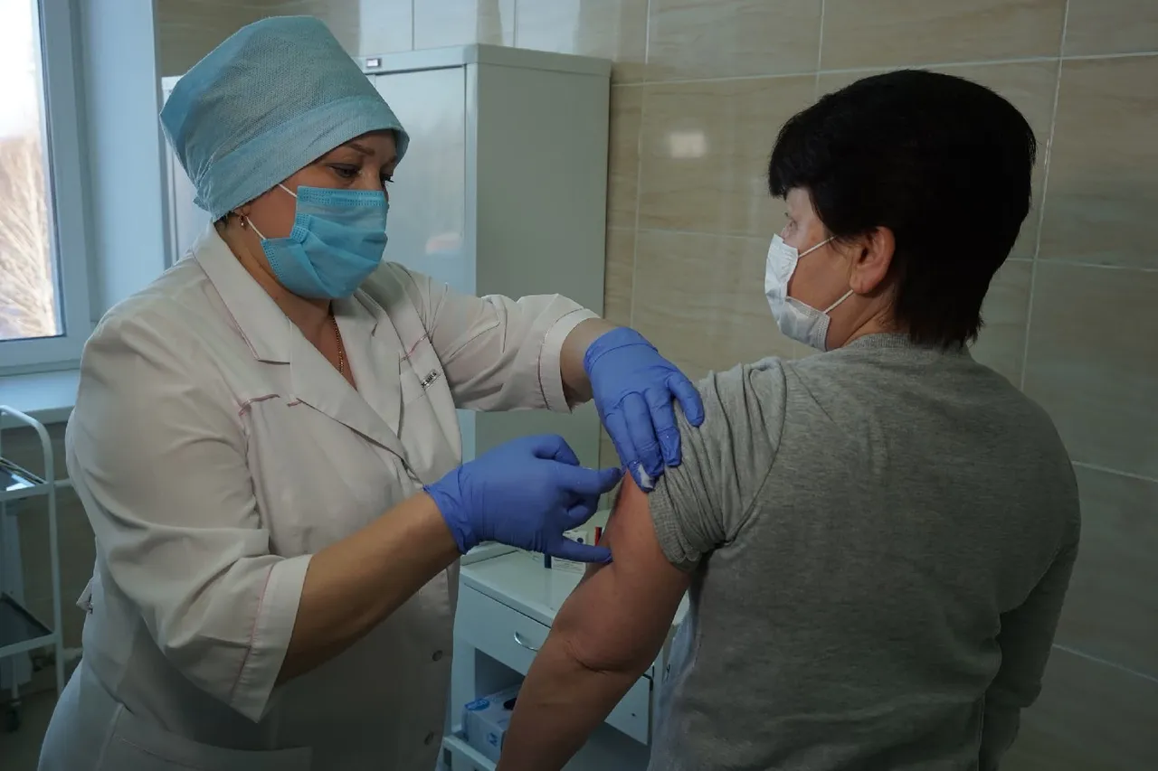 Где можно вакцинироваться в майские выходные в Нижнекамске?