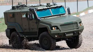 Против агрессивных футбольных фанатов выставят броневики «Патруль»