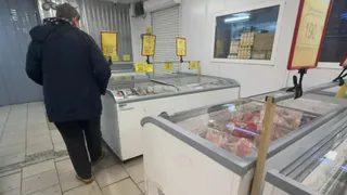 Никогда не покупаю эти продукты в "Светофоре" - один случай полностью отбил желание