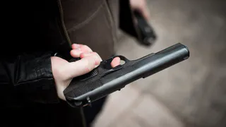 Нижнекамцы жалуются на то, что дети просят родителей купить им оружие