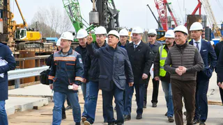 Рустам Минниханов ознакомился с ходом строительства моста в Нижнекамском районе
