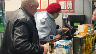 Каждая вторая бабушка попадается на такой развод от "Пятерочки": должен знать каждый
