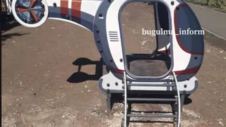 В Бугульме на детской площадке на ребенка упала железная конструкция в виде вертолета
