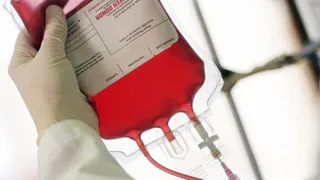 Для спасения жизни человека срочно требуется кровь