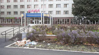 «Неужели некому убрать?»