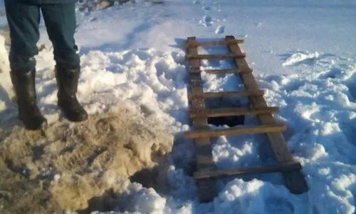 В Нижнекамске 7-летний мальчик провалился в канализацию
