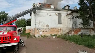В Нижнекамске загорелась усадьба купцов Стахеевых