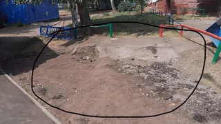 Нижнекамцы просят расширить парковку во дворе