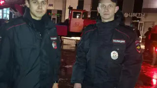 Полицейские из Нижнекамска первыми оказались на месте пожара в ТЦ «Старт»