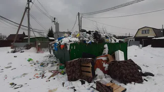 И вновь жалобы: «Зачем нужно гадить там, где живёшь?»