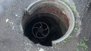 «Открыт колодец, крышки нет»