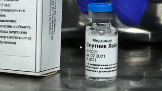 Вакцина «Спутник Лайт» теперь доступна для жителей Нижнекамска старше 60-ти лет