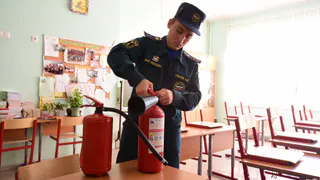 МЧС Татарстана проверяет школы на безопасность