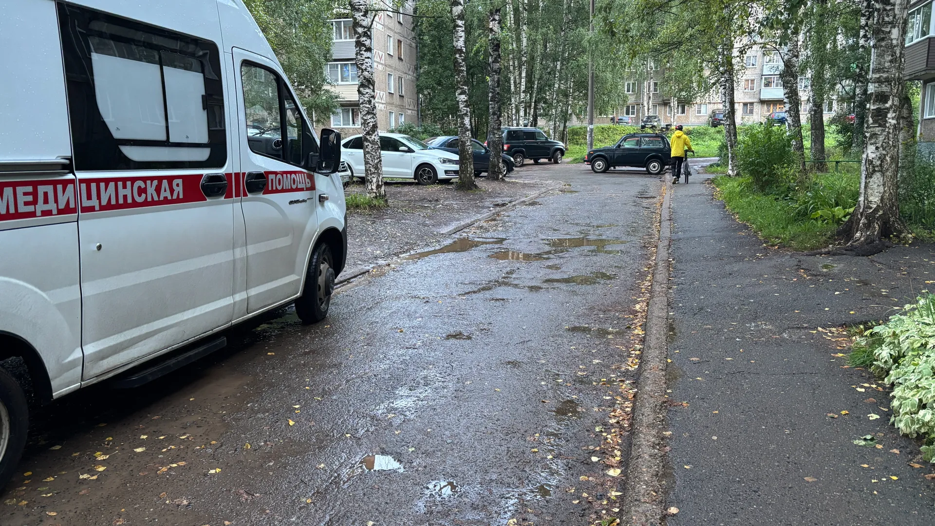 Ребенок выжил после падения с пятого этажа в Татарстане