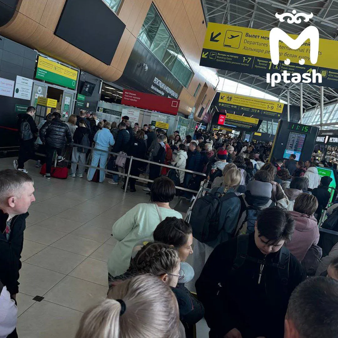 Рейс из Казани в Камрань задержали на 19 часов: пассажиры ночевали в аэропорту