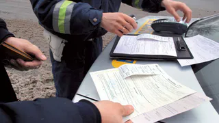 Судебные приставы выявляют должников по автомобильным номерам