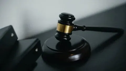 В Татарстане мировой судья в отставке со знакомым пытались сбыть наркотики