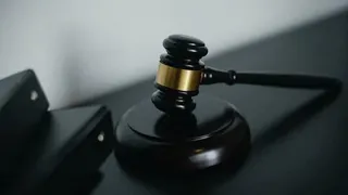 В Татарстане мировой судья в отставке со знакомым пытались сбыть наркотики