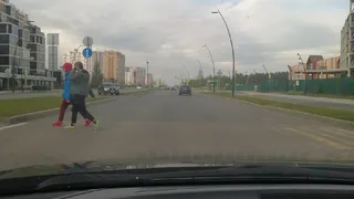 Проспект Шинников: «Нет разделительной полосы»
