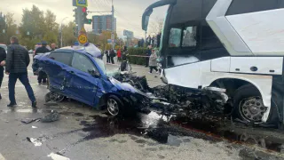 Смертельное ДТП в Ижевске: автобус Пермь — Казань попал в аварию