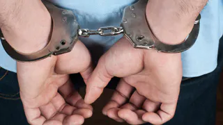 В Татарстане пьяный мужчина до смерти избил свою 85-летнюю мать
