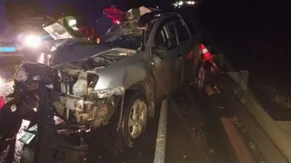 В Татарстане автоледи на скорости влетела в стоящий у дороги «КамАЗ»