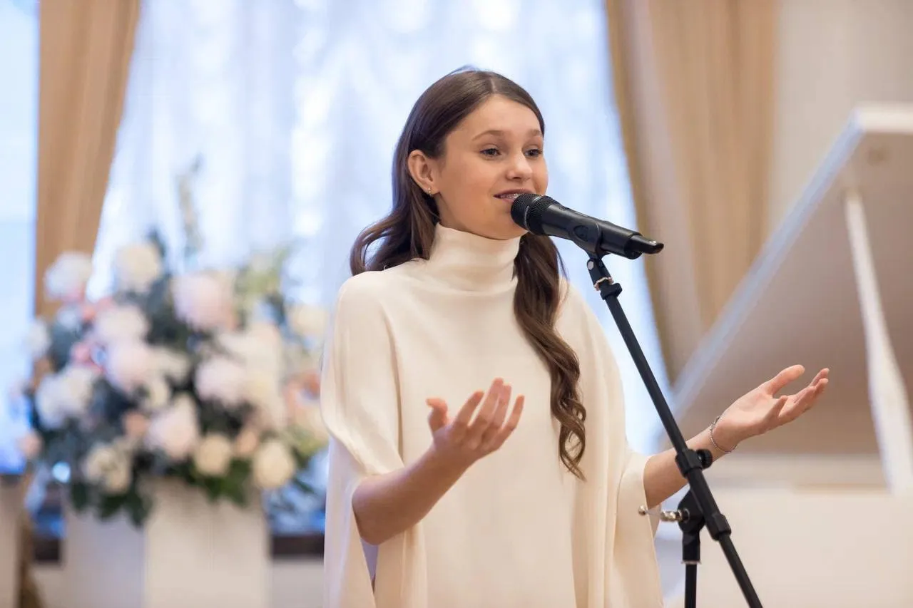 Нижнекамская звезда Арина Кияшко выступит на «Голубом огоньке»