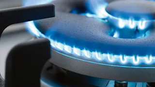 В Татарстане гость, чтобы отравить хозяина, открыл конфорку газовой плиты и ушел