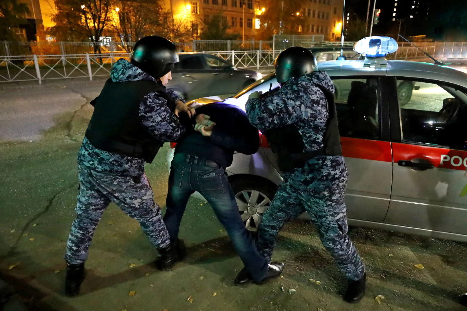 Росгвардейцы задержали нижнекамца за кражу из торгового центра