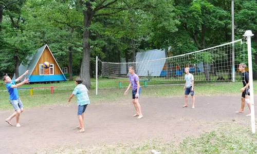 Ура, каникулы: в какой лагерь поехать?