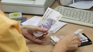 За просроченную зарплату увеличат штраф