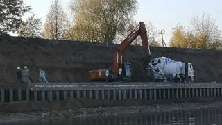 Отчет перед населением: в Нижнекамске реконструируют дамбу на Каме