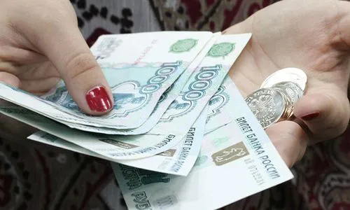 Минимальная зарплата должна быть 8252 рублей