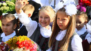 3876 первоклассников впервые переступили пороги школ Нижнекамска