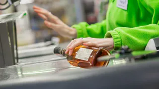 В Нижнекамске в трех торговых точках продавали алкоголь в ночное время 