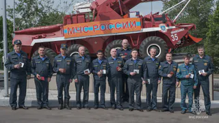 Нижнекамские огнеборцы были удостоены ведомственных знаков отличия