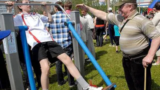 В Нижнекамске строят спортивные площадки