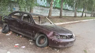Нижнекамцы просят очистить двор от автохлама 