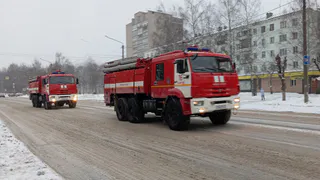 Пожарные спасли бабушку, которая пролежала ночь без сознания в ванной в Нижнекамске