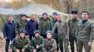 «Никаких проблем с питанием и обмундированием у ребят нет»